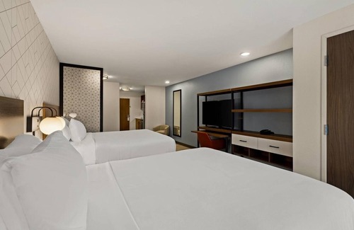 Newnan Hotel | 4 Extended Stay Suites | Newnan, GA | Near Diplomat Pkwy