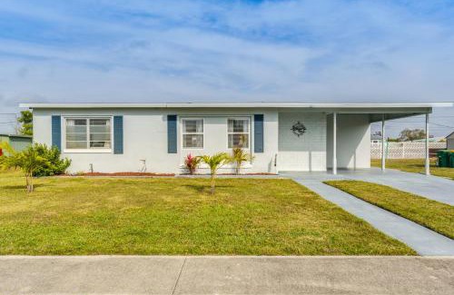 Port Charlotte Haus | 4 Mi to Beach Charming Port Charlotte Home!