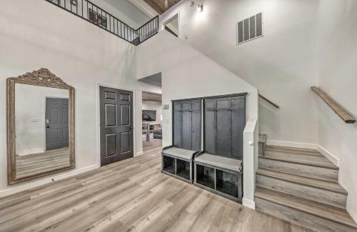 Ruidoso Haus | 4 Mi to Dtwn Ruidoso Cabin with Deck and Game Room!