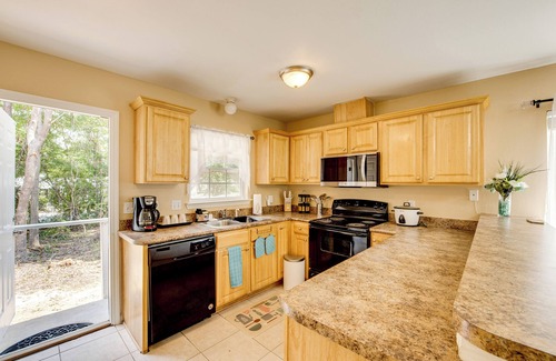 Tallahassee Haus | 4 Mi to FSU & 5 Mi to FAMU: WFH-Friendly Hub