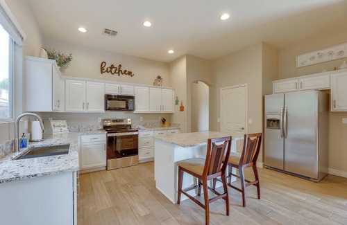 Arizona Skyline Community Haus | NEU! Mesa Home w / Pool & Whirlpool, 2 Mi zum Einkaufen!