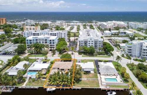Deerfield Beach Haus | 4-min Walk to Beach Pool Tiki Canal Boat Dock