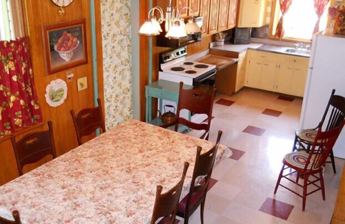 Chalk Hill Haus | 4 Saison Genuss auf weitläufige 70-Morgen-Zustand einschließlich privatem Pool!