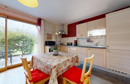 Premanon Wohnung | 3 Sterne Apartment in modernem Chalet in der Nähe von Jouvencelles