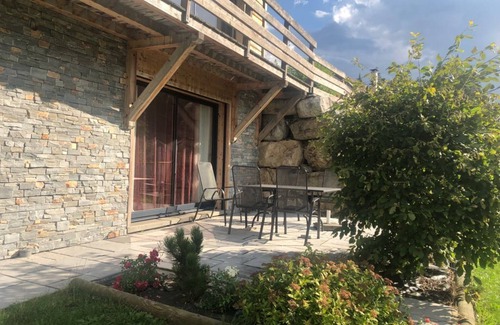 Premanon Wohnung | 3 Sterne Apartment in modernem Chalet in der Nähe von Jouvencelles