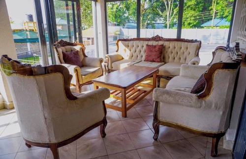 Ongata Rongai Hotel | 4 Tee's Hotel Rongai