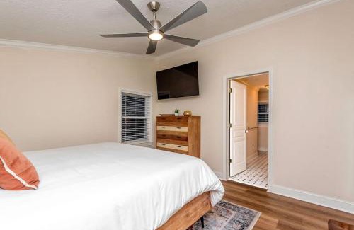 Moravian Falls Haus | 40 Acres w/Waterfalls, Vineyard, Stream, 5 bedroom