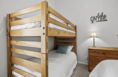 Lakeland Haus | 40 Lighthouse Rd. Unit 3-402