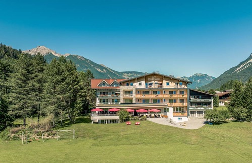 Stanzach Hotel | 40 m² Hotel ∙ 2 Schlafzimmer ∙ 3 Gäste