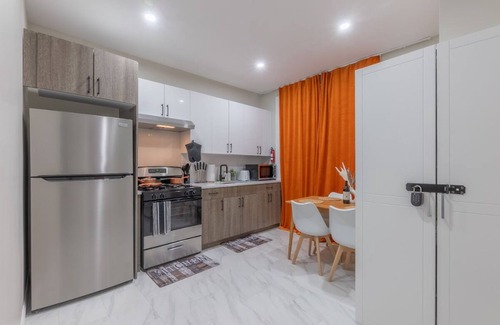 Ampere Wohnung | 40% OFF 3Days+9 min to EWR, 2 Queen Beds, Sleeps 6