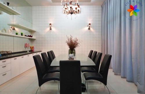 Subang Jaya Villa | 40P, Subang Villa with Pool/BBQ/Karaoke/Meeting