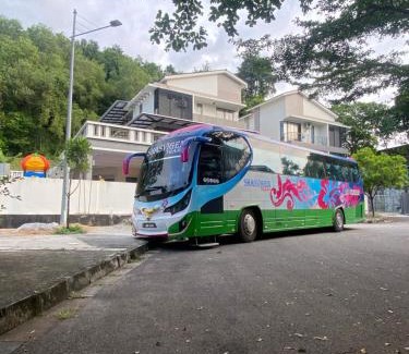 Bayan Lepas Haus | 40PAX 7BR Villa with Kids Swimming pool, KTV, Pool Table n BBQ near SPICE Arena Penang 9800 SQFT