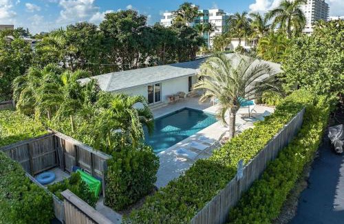 Dolphin Isles Haus | 44 Canal Home With Heated Pool & Free Dock