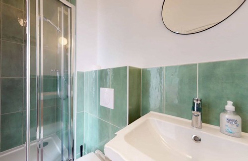 1st Arrondissement Resort | 460 m² Privatzimmer ∙ 1 Schlafzimmer ∙ 2 Gäste