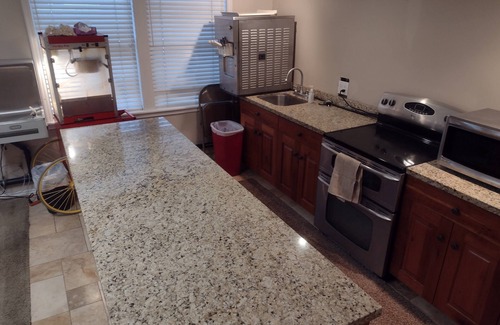 South Jordan Haus | 4B Miracle Lodge-Indoor Court-Stay&Play Together-Staycation/Reunions/Events/Ski