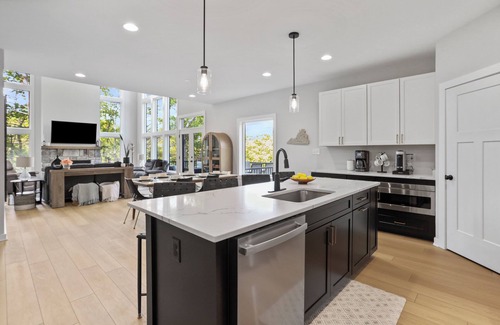 Mount Jackson Haus | June Special - Cleaning Fees Waive in June