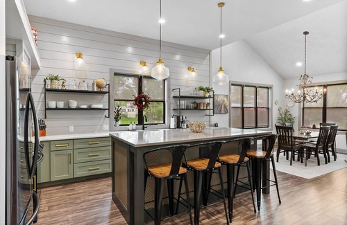 Twin Lakes Haus | New Construction! Community beach access on beautiful Lake Elizabeth!