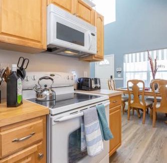 Higgins Lake Haus | *4BR 2BA N Shore Hidden Retreat*