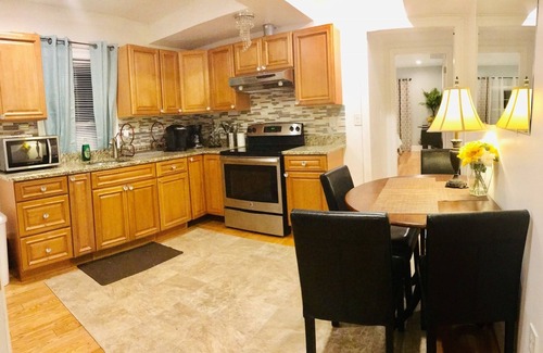 Quincy Wohnung | 4BR Wollaston BEACH / 15 Minuten nach Boston NICE & NEW & SAFE & QUITE LOCATION