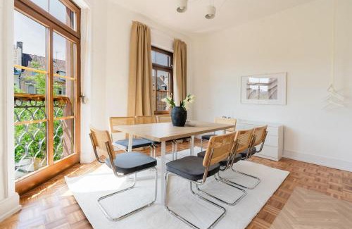 Wiesbaden Wohnung | 4BR Apartment - WIFI - NETFLIX - BUSINESS - ZENTRAL - KÜCHE