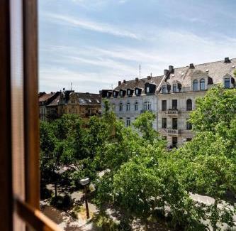 Wiesbaden Wohnung | 4BR Apartment - WIFI - NETFLIX - BUSINESS - ZENTRAL - KÜCHE