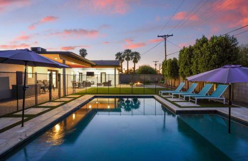 Scottsdale Highlands Estates Haus | 4BR Casita with Pool and Outdoor Big Screen