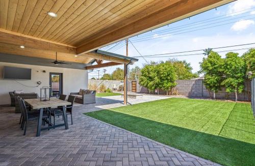 Scottsdale Highlands Estates Haus | 4BR Casita with Pool and Outdoor Big Screen