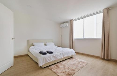 Bang Khen Wohnung | 4BR Cozy House with Local Views and Cafes