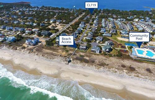 Corolla Light Haus | 4min Walk to Beach with Resort Pool Gym Hot Tub