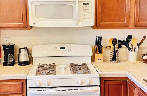 Northwest Reno Haus | 4TVs/6Beds/Pet OK/Sleeps 10