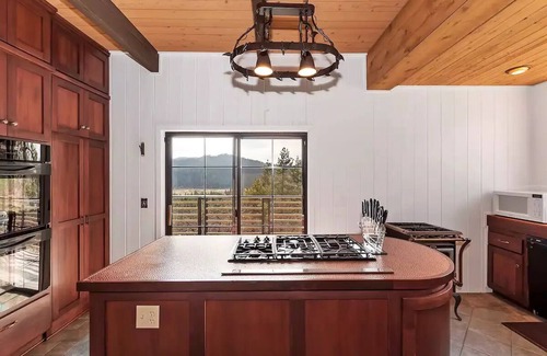 Fawnskin Haus | 5,000 sq ft home-Best View in Big Bear