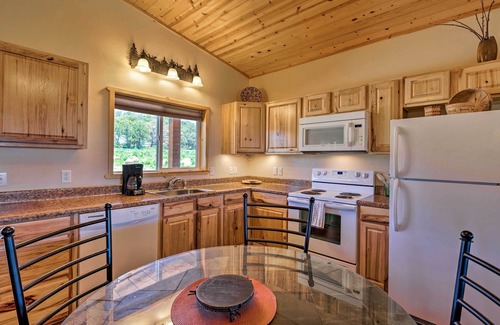 Spanish Valley Wohnung | NEU! 5-Morgen-Moab-Studio mit BBQ u. Erstaunlichen Mtn Ansichten