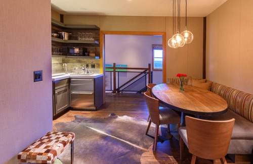 Granite Ridge Kabine | 5 Bett / 5. 5 Bath Ski-in Ski-out Lodge auf dem Granite Ridge