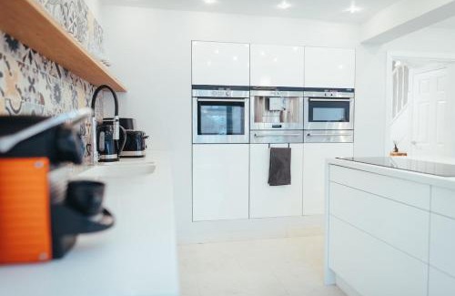 South Woodham Ferrers Haus | 5 Bed Family Home- Free Parking