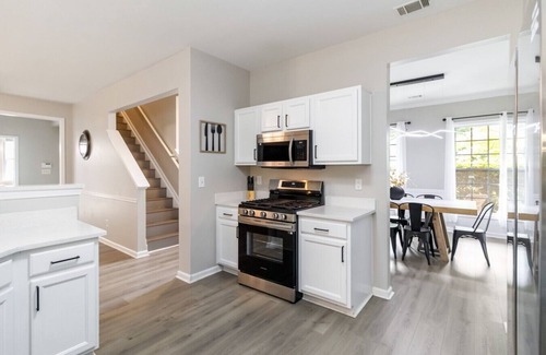 Duluth Haus | 5-Bed Gem Close to Duluth Fun-Sleeps 16