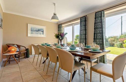 Worth Matravers Haus | 5 Bed in Worth Matravers DC142