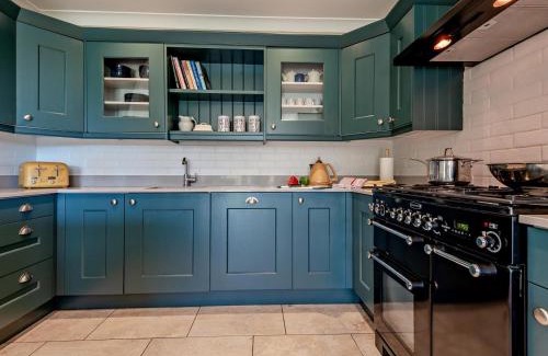 Worth Matravers Haus | 5 Bed in Worth Matravers DC142