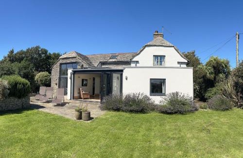 Worth Matravers Haus | 5 Bed in Worth Matravers DC201