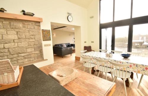 Worth Matravers Haus | 5 Bed in Worth Matravers DC201