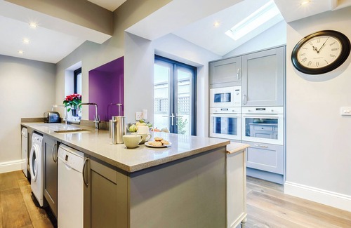 Amble Hütte | 5 Schlafzimmer Unterkunft in Amble, near Morpeth