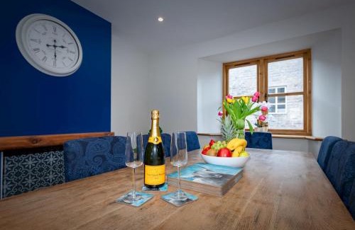 Shapwick Haus | 5 Bedroom Cottage - Somerset Pass the Keys