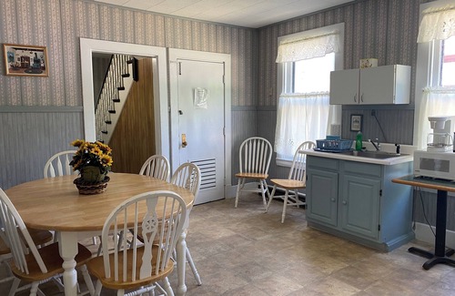 Poland Hütte | 5 Bedroom Cottage at the 500 acre Poland Spring Resort with lots of onsite activities!