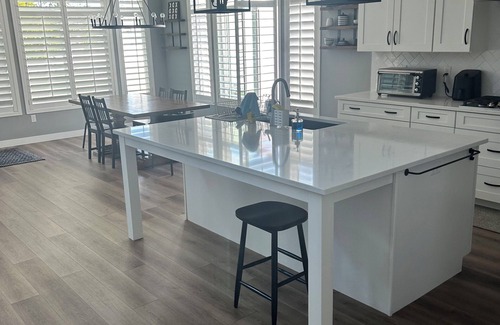 American Fork Haus | 5-bedroom house near I-15 with fitness room in lovely American Fork