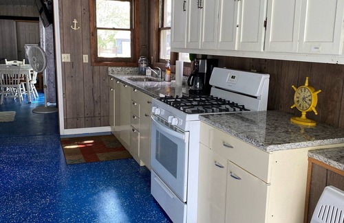 Fremont Haus | 5 Schlafzimmer Lake Access House und Event Bldg zu vermieten