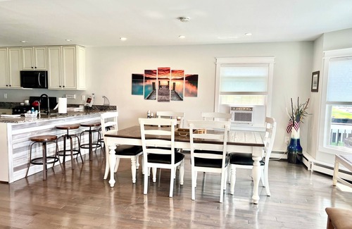 Powers Lake Haus | 5 Bedroom Lakefront Home with Private Dock with 2 Kayaks-Sleeps 11