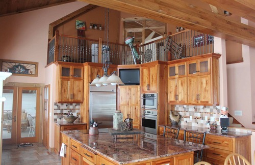 Alexandria Haus | 5 BR Luxuriöses Haus am schönen See Ida - Familienspaß oder Executive Retreat