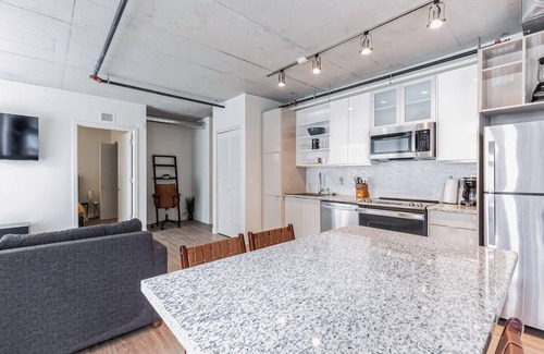 Gateway District Wohnung | 5 Brand new combined apartments with city views