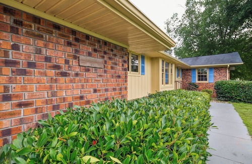Myrtle Beach Hütte | 5 Mi to Boardwalk: Myrtle Beach Home Near Golfing