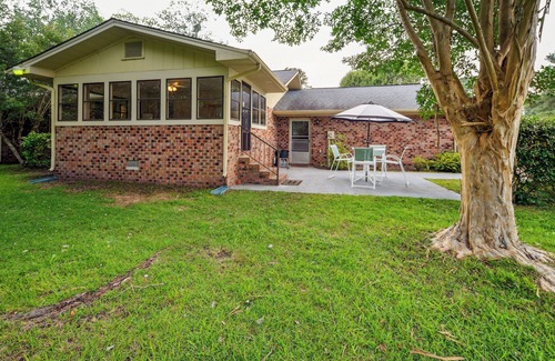 Myrtle Beach Hütte | 5 Mi to Boardwalk: Myrtle Beach Home Near Golfing