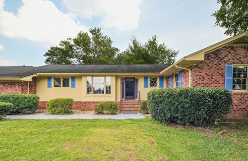 Myrtle Beach Hütte | 5 Mi to Boardwalk: Myrtle Beach Home Near Golfing